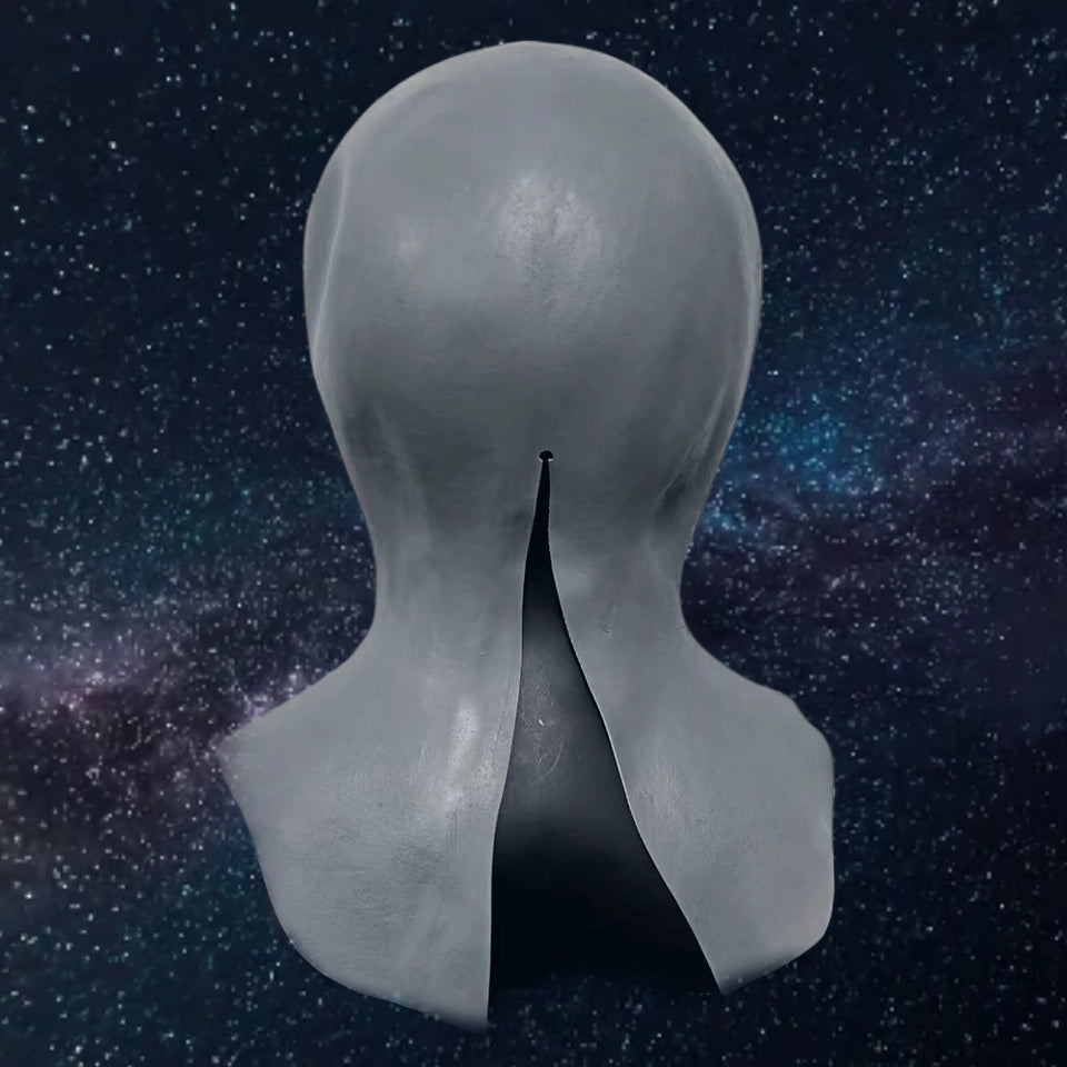 Alien gris con cuello